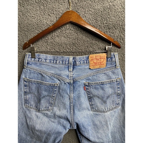 Vintage Y2K Levi's 501 Button Fly Denim Jeans (measured 32x34) Light Wash - Picture 16 of 16
